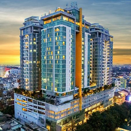 Cambridge Hotel Medan Eksteriør billede