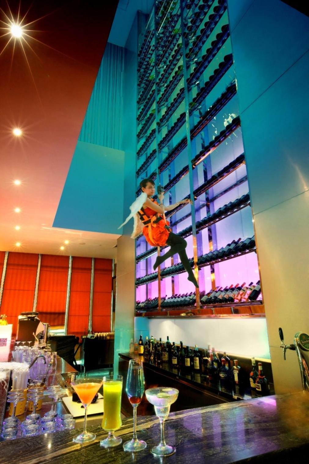 Cambridge Hotel Medan Eksteriør billede