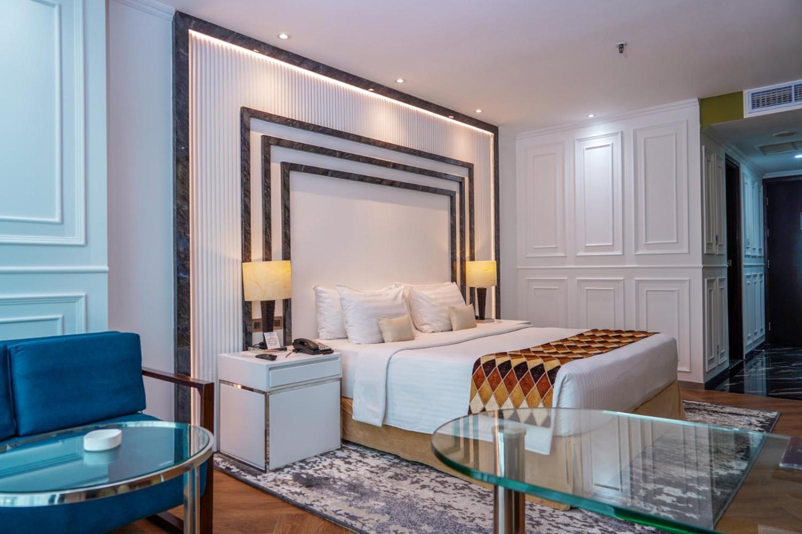 Cambridge Hotel Medan Eksteriør billede