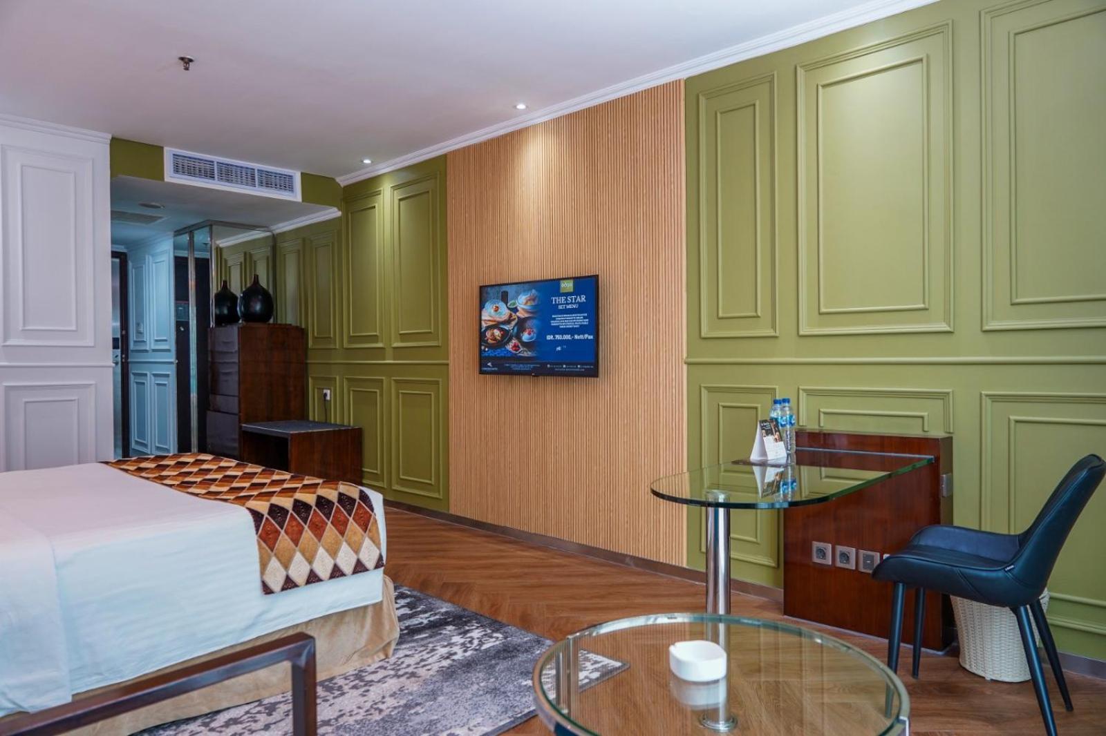 Cambridge Hotel Medan Eksteriør billede